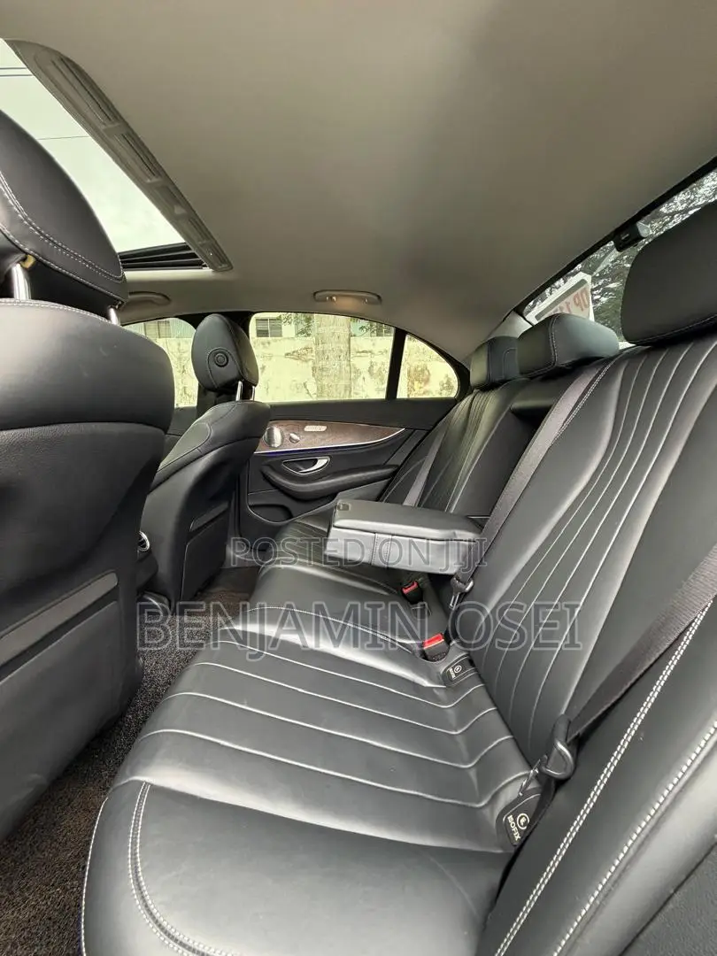 Mercedes-Benz E300 2019 White
