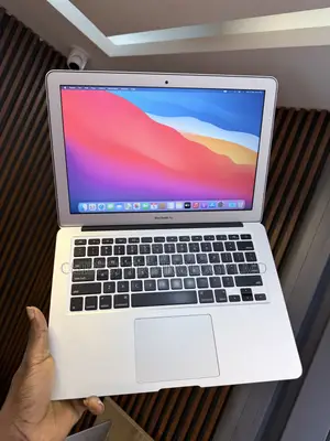 Laptop Apple MacBook Air 2013 8GB Intel Core i7 SSD 256GB