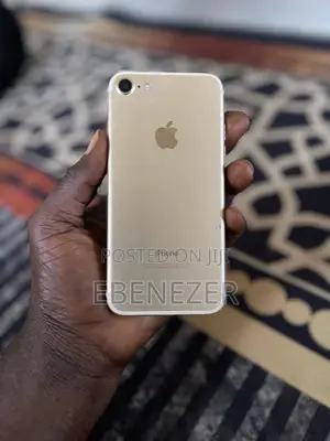 Apple iPhone 7 32 GB Gold