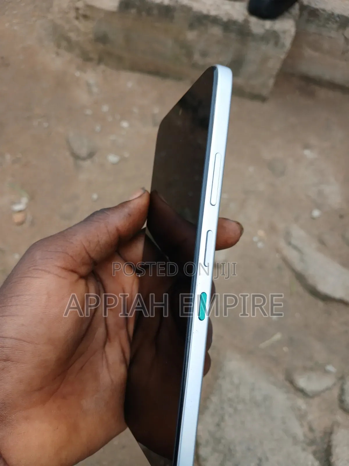 Infinix Hot 60i 128 GB Silver