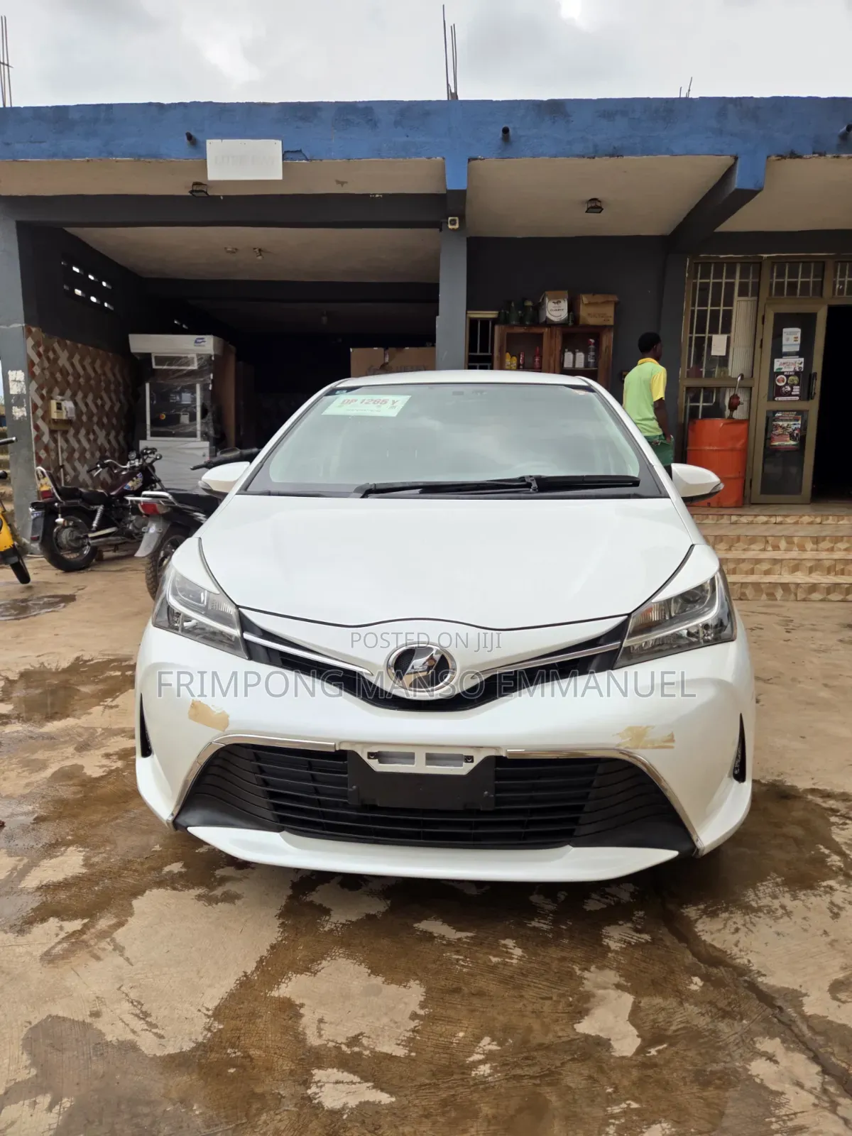 Toyota Vitz 1.3 FWD 3dr 2015 White