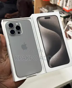 Apple iPhone 15 Pro Max 256 GB Silver