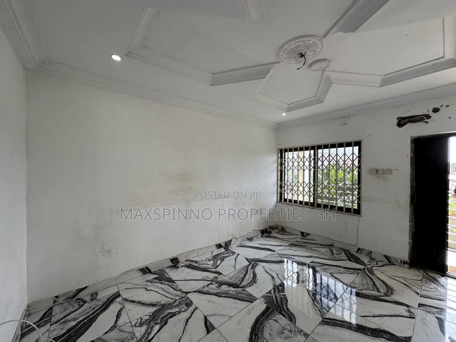 2bdrm Apartment in Maxspinno Properties, Zongo Junction for rent