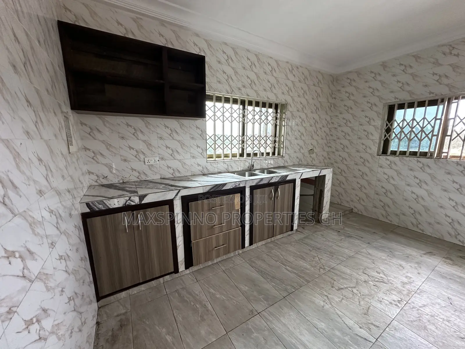 2bdrm Apartment in Maxspinno Properties, Zongo Junction for rent