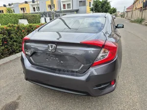 Honda Civic EX 4dr Sedan (2.0L 4cyl) 2017 Gray