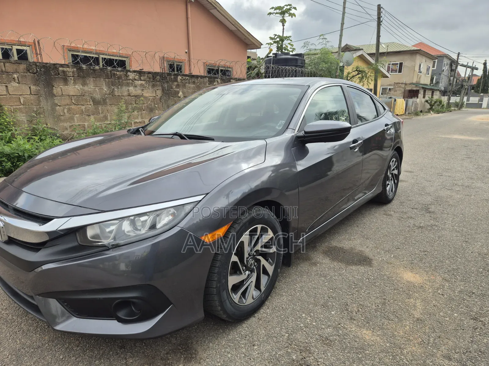 Honda Civic EX 4dr Sedan (2.0L 4cyl) 2017 Gray