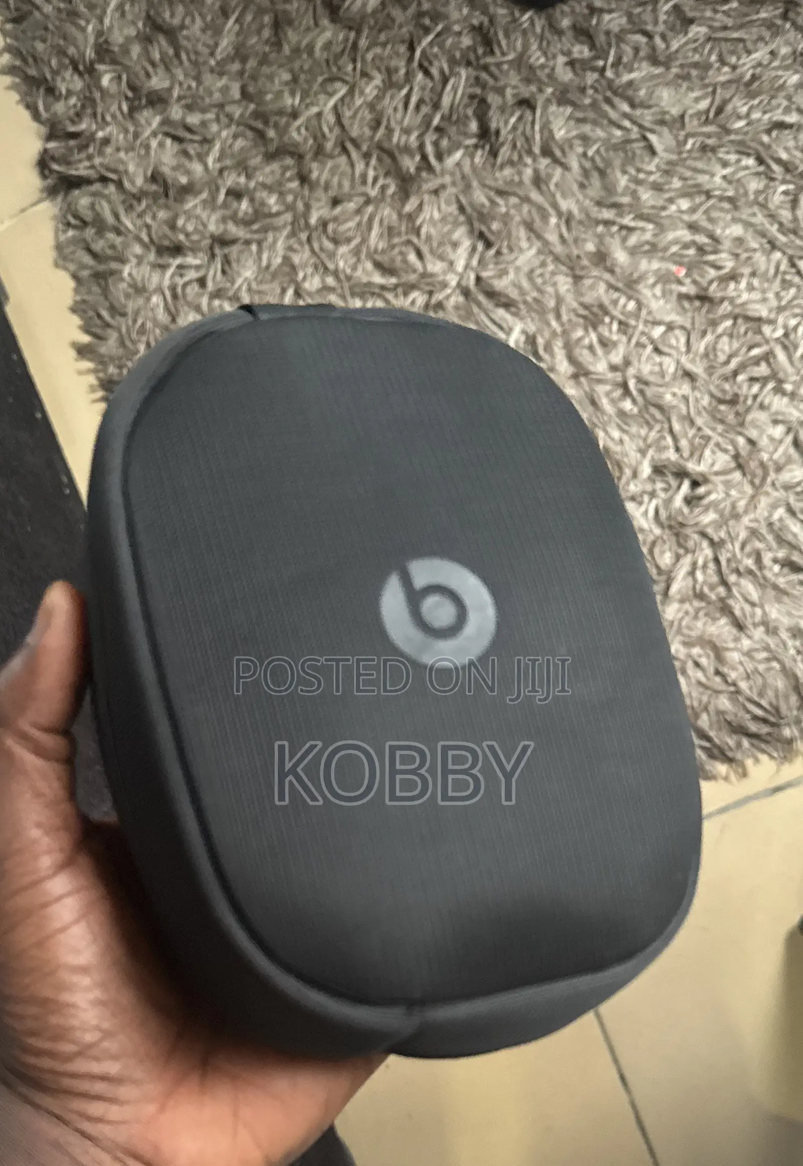 Beats Solo 4 by Beats by Dre