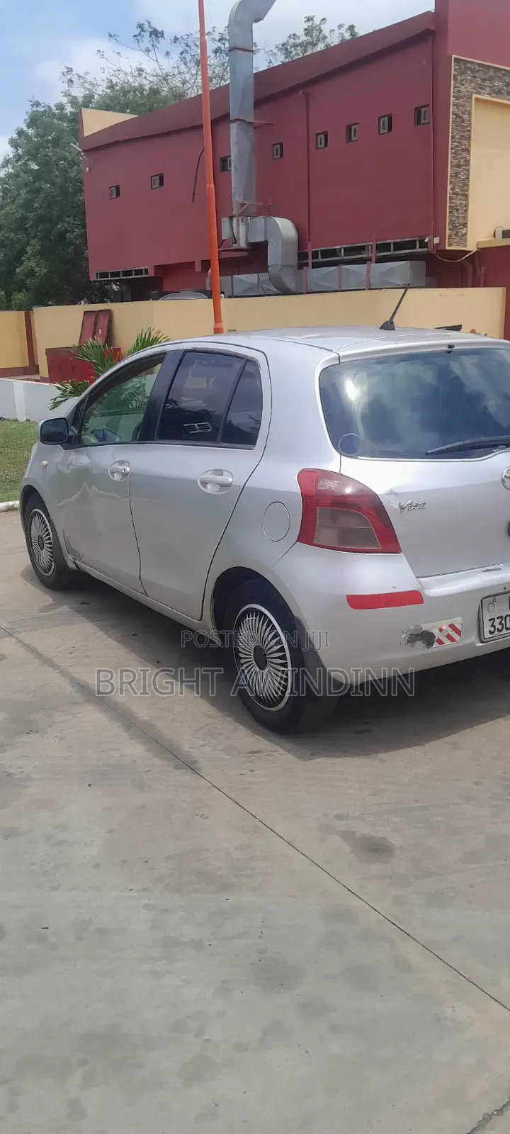 Toyota Vitz 1.3 FWD 3dr 2007 Gray