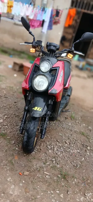 Yamaha 2022 Red