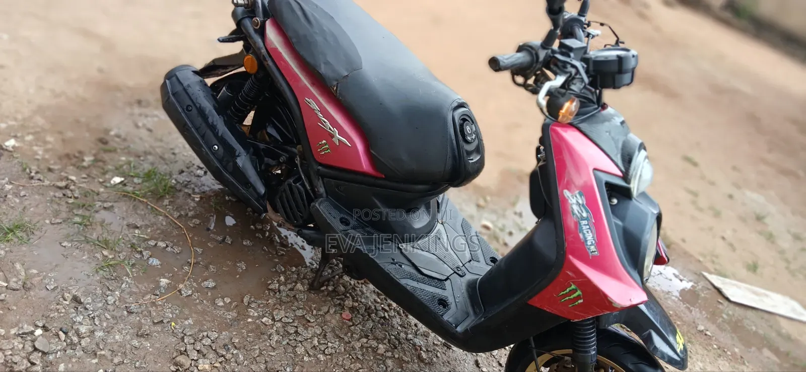 Yamaha 2022 Red