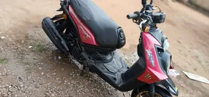 Yamaha 2022 Red