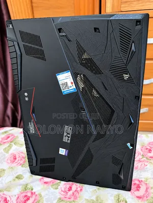 Laptop MSI GF75 Thin 16GB Intel Core i7 SSHD+SSD 1.5T
