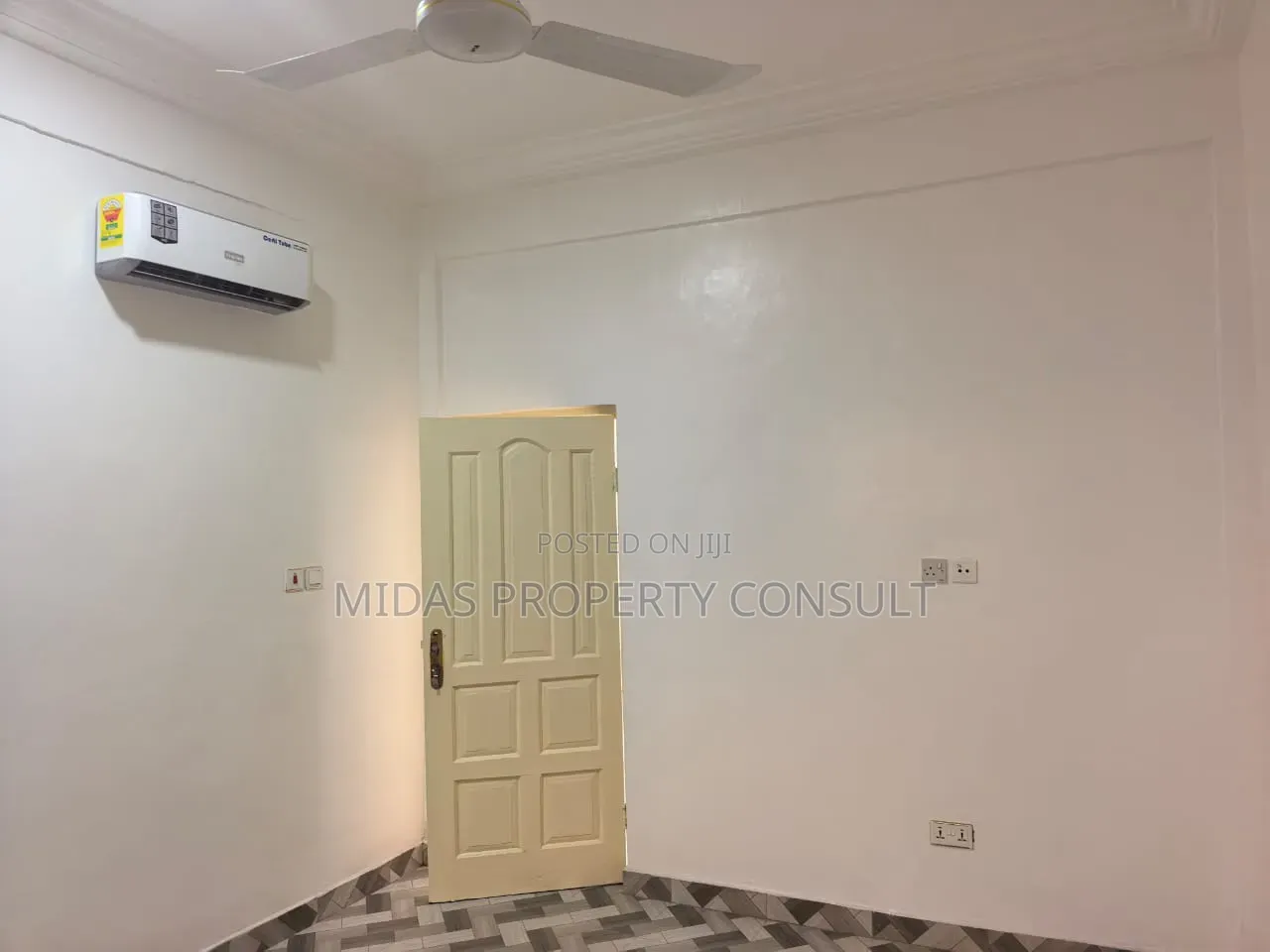 2bdrm Apartment in Mile 7 for rent