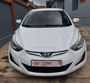 Hyundai Elantra SE 4dr Sedan (1.8L 4cyl 6M) 2015 White