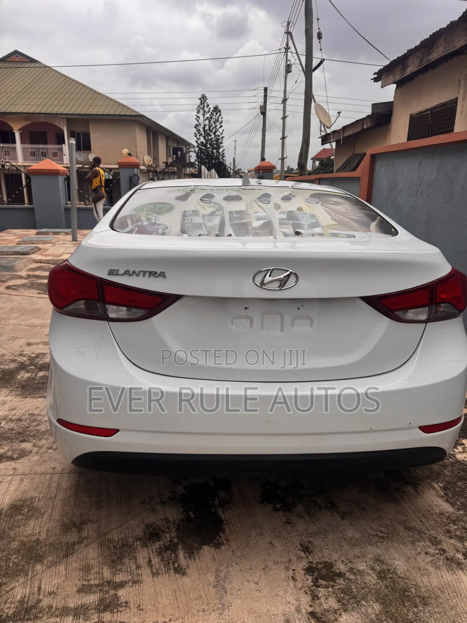 Hyundai Elantra SE 4dr Sedan (1.8L 4cyl 6M) 2015 White