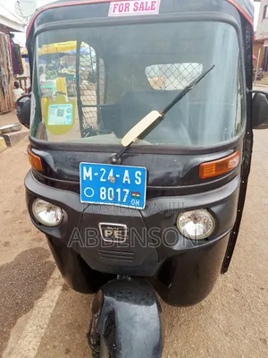 Bajaj RE 2024 Black