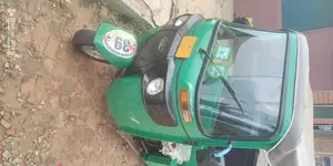 Bajaj RE 2025 Green