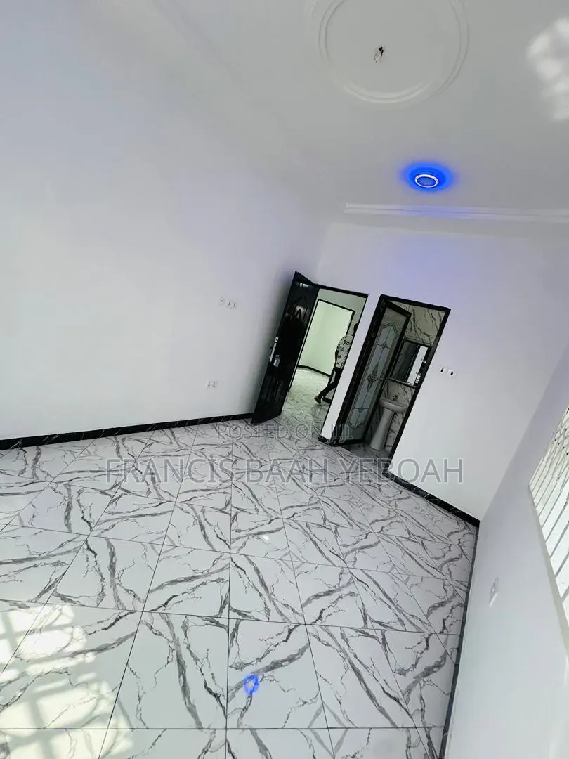 3bdrm House in Shining Star Real, Accra Metropolitan for sale