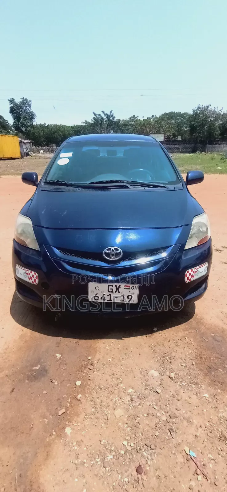 Toyota Yaris Base Sedan 4dr 2010 Blue