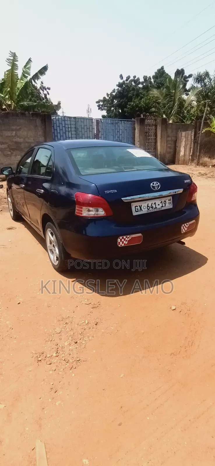 Toyota Yaris Base Sedan 4dr 2010 Blue