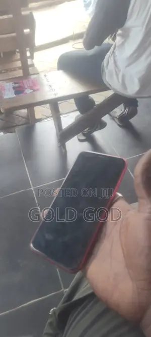 Apple iPhone 11 128 GB Red