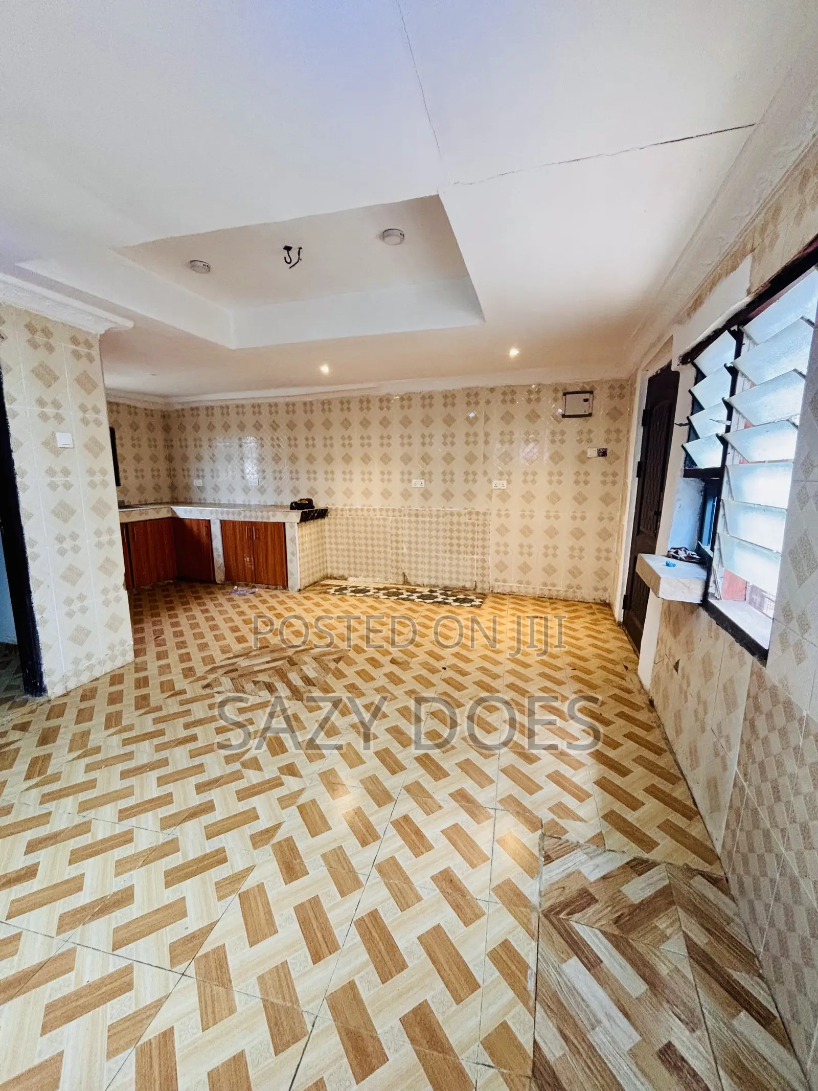 1bdrm Apartment in Madina for rent