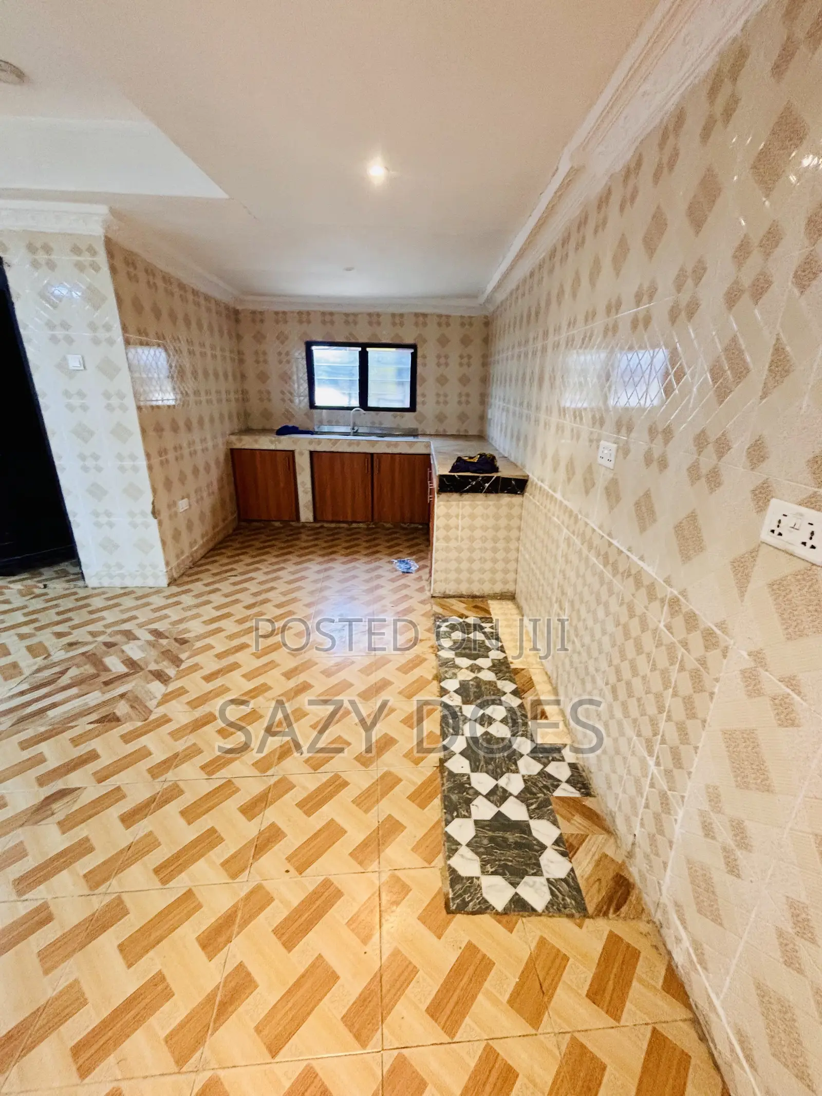1bdrm Apartment in Madina for rent