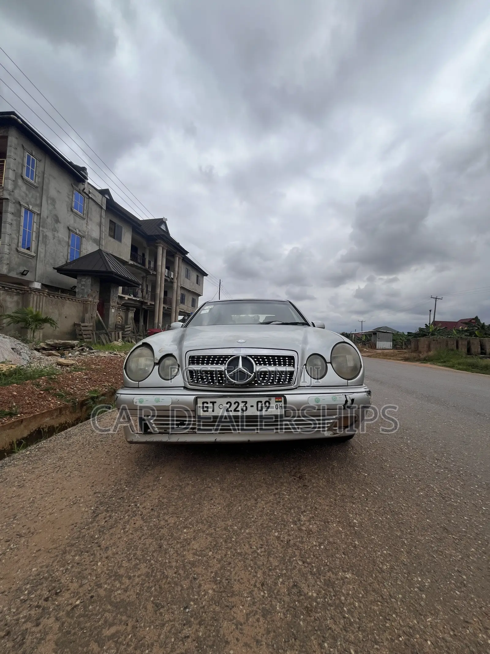 Mercedes-Benz E200 2004 Beige
