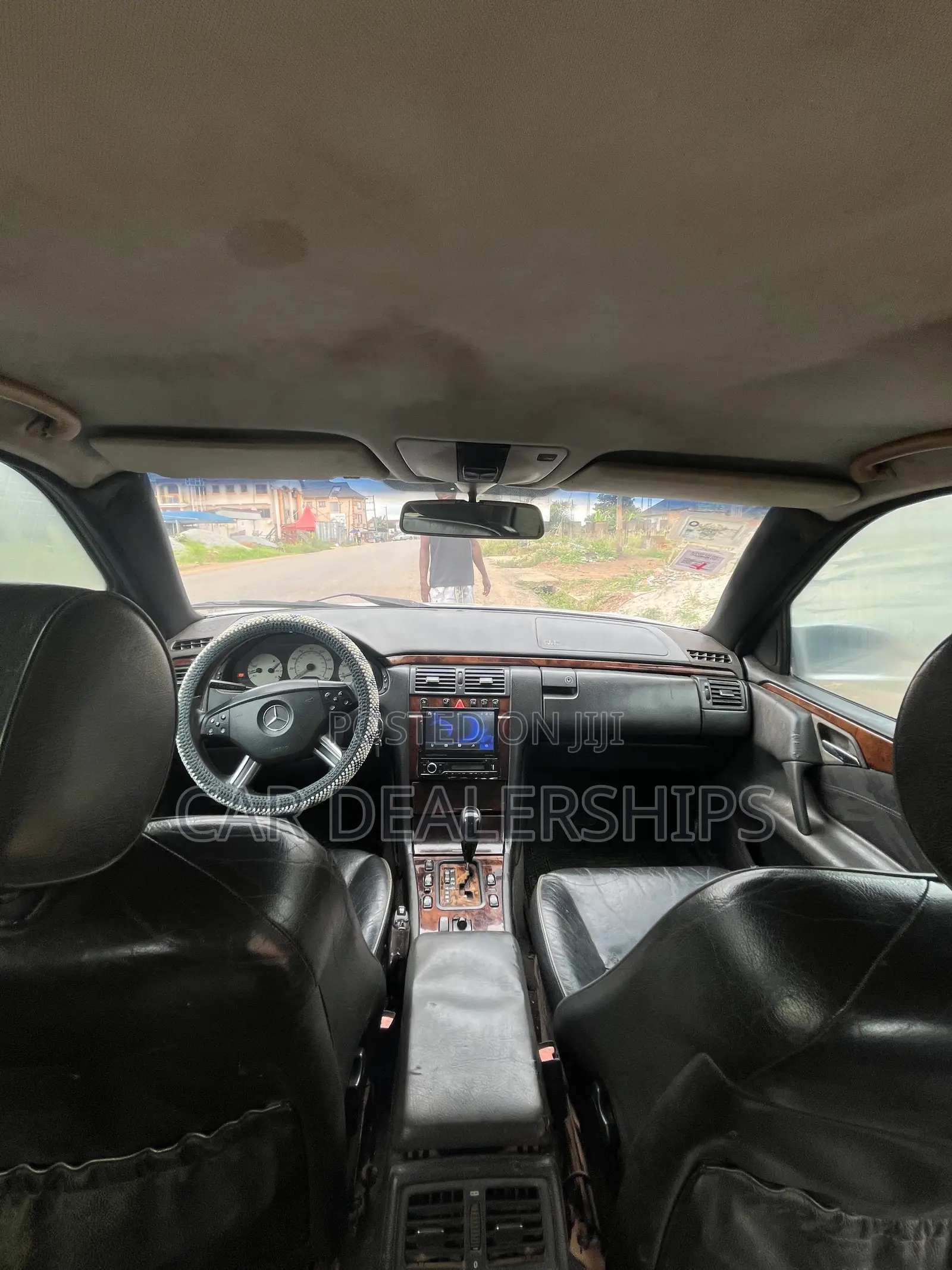 Mercedes-Benz E200 2004 Beige