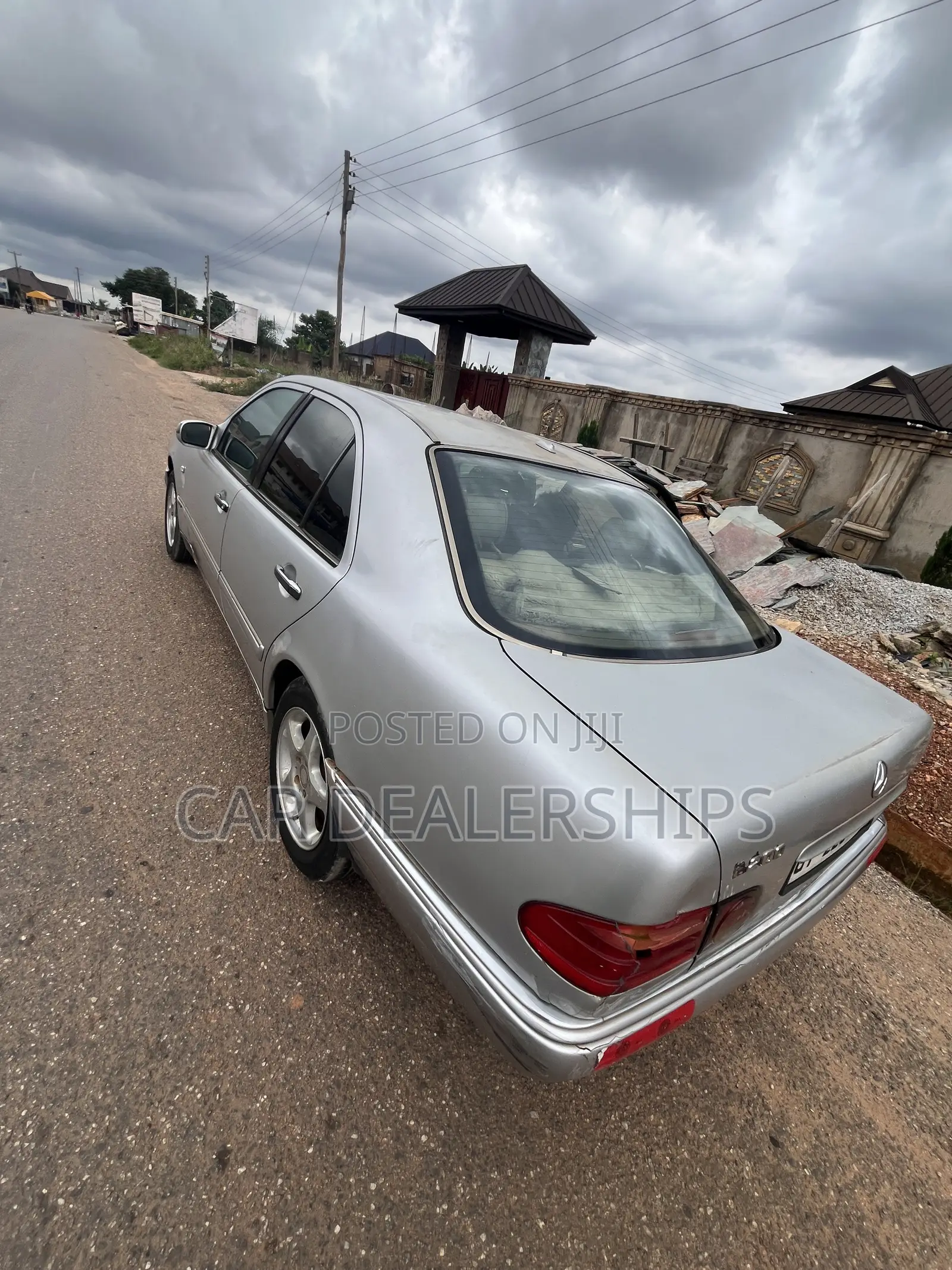 Mercedes-Benz E200 2004 Beige