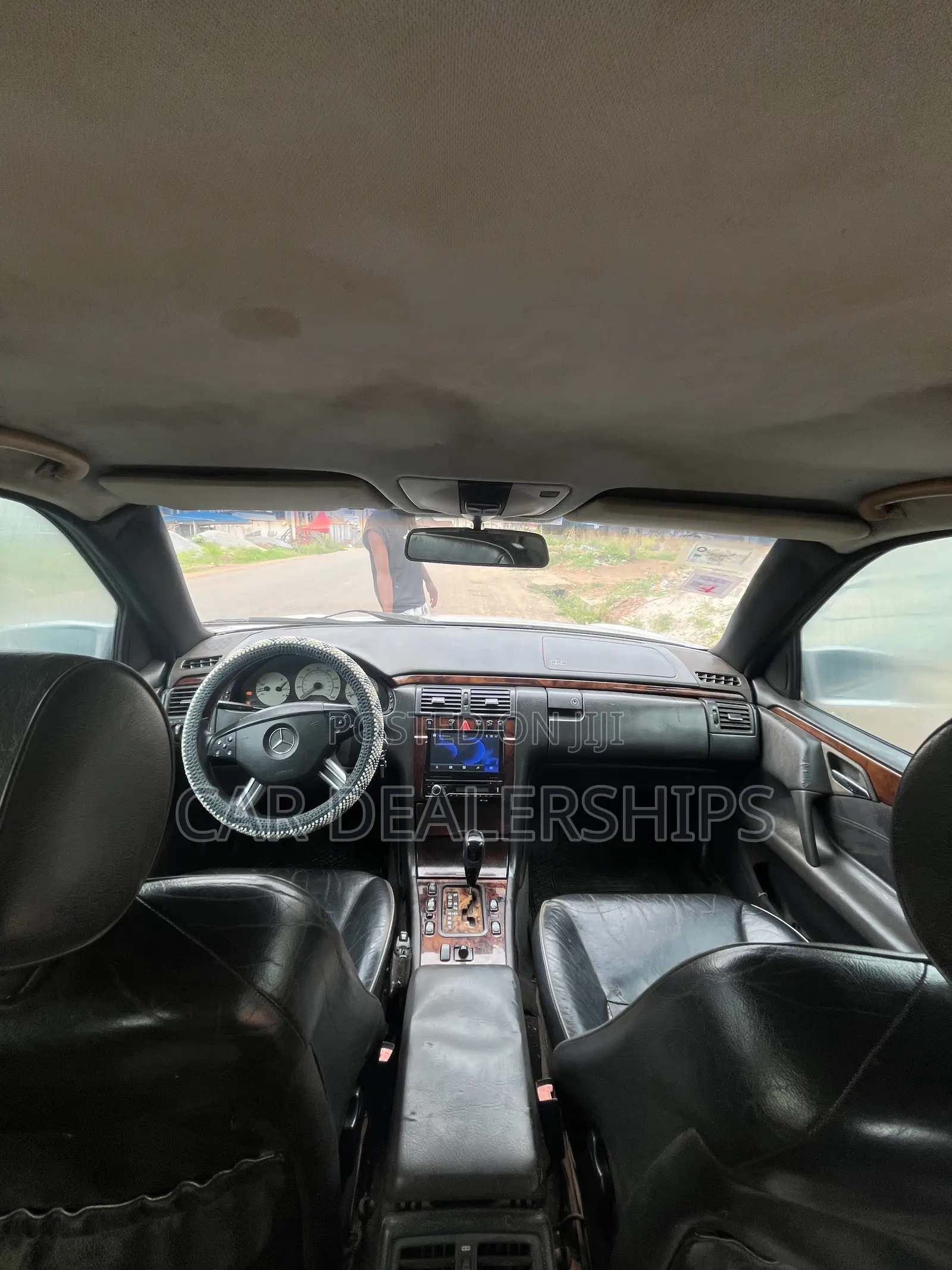 Mercedes-Benz E200 2004 Beige