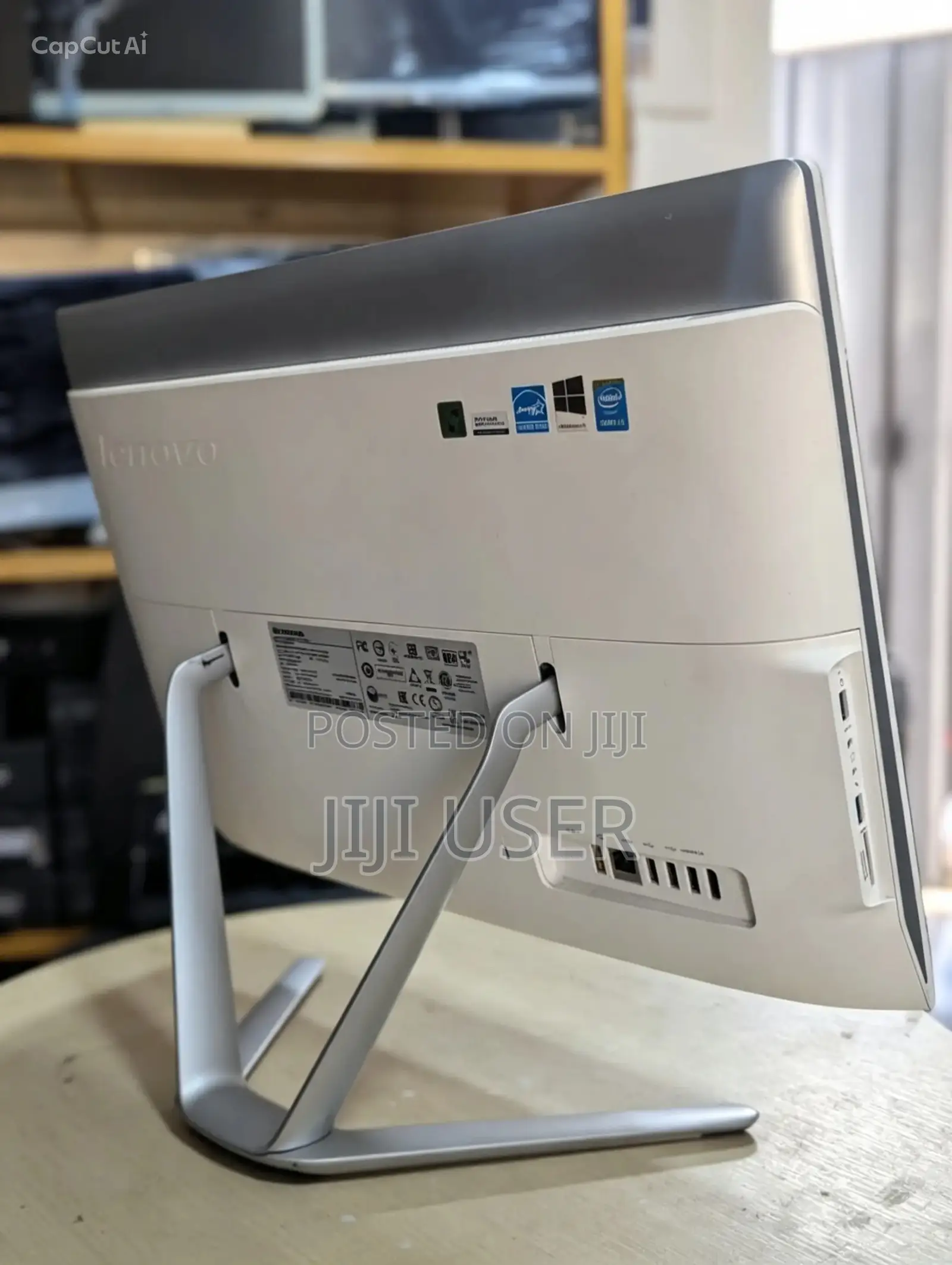 Desktop Computer Lenovo 8GB Intel SSD 128GB