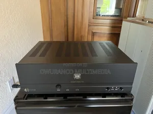 Sonance Sonamp Cinema 2120 High-Power Amplifier Connected to Hi-Fi SP