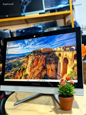 Desktop Computer Lenovo 8GB Intel SSD 128GB