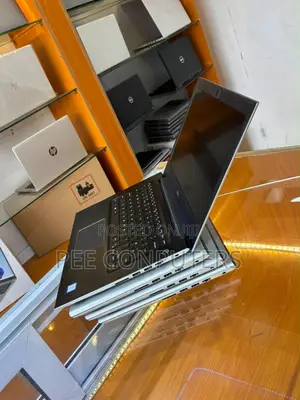 Laptop Dell Vostro 14 5471 8GB Intel Core i5 SSD 256GB