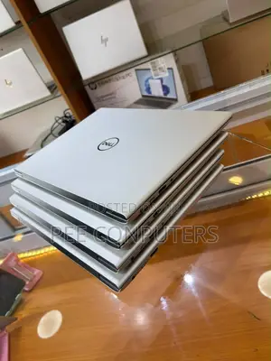 Laptop Dell Vostro 14 5471 8GB Intel Core i5 SSD 256GB