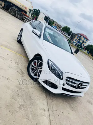 Mercedes-Benz C300 Base 4Matic Sedan AWD (2.0L 4cyl 7A) 2017 White