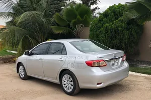 Toyota Corolla 2013 Silver