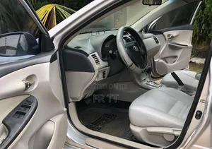 Toyota Corolla 2013 Silver
