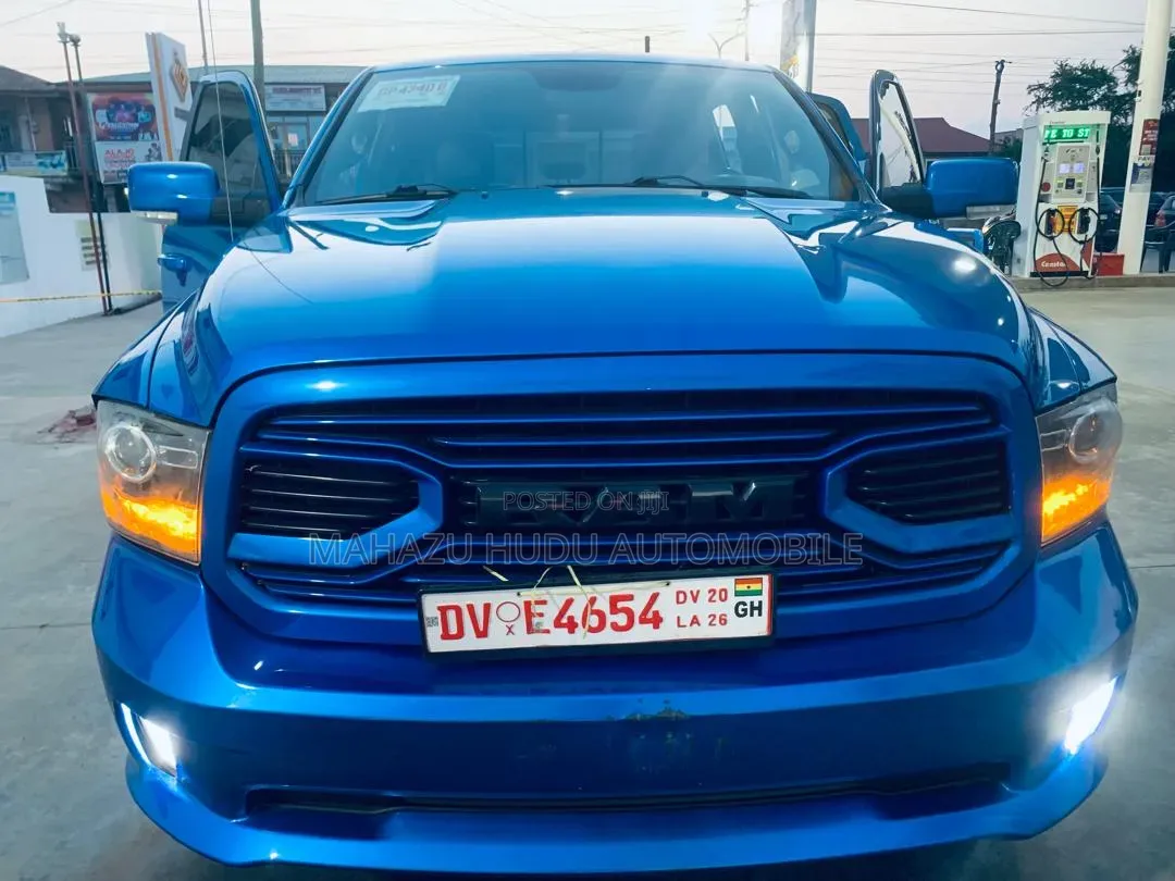 Dodge RAM 1500 5.7 Petrol AWD 2018 Blue