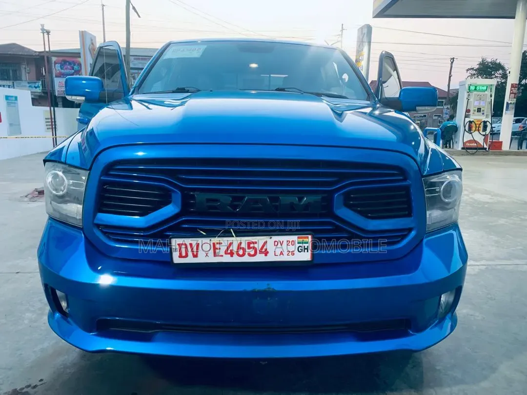 Dodge RAM 1500 5.7 Petrol AWD 2018 Blue