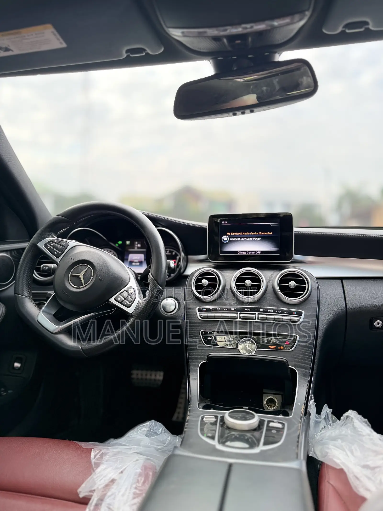 Mercedes-Benz C300 Sport 4Matic Sedan AWD (2.0L 4cyl 7A) 2017 White