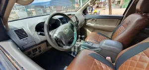Toyota Fortuner 2.7 AWD 2012 Black