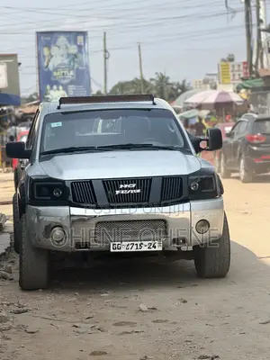 Nissan Titan Crew Cab 2006 Gray