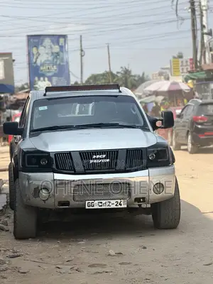 Nissan Titan Crew Cab 2006 Gray