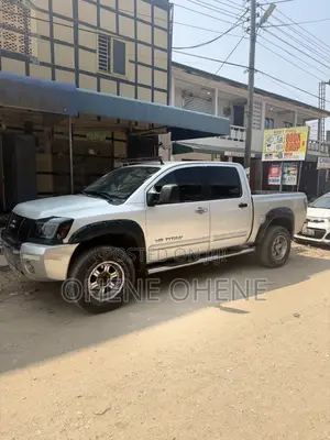 Nissan Titan Crew Cab 2006 Gray