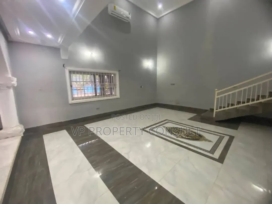 5bdrm House in ECOMOG for sale