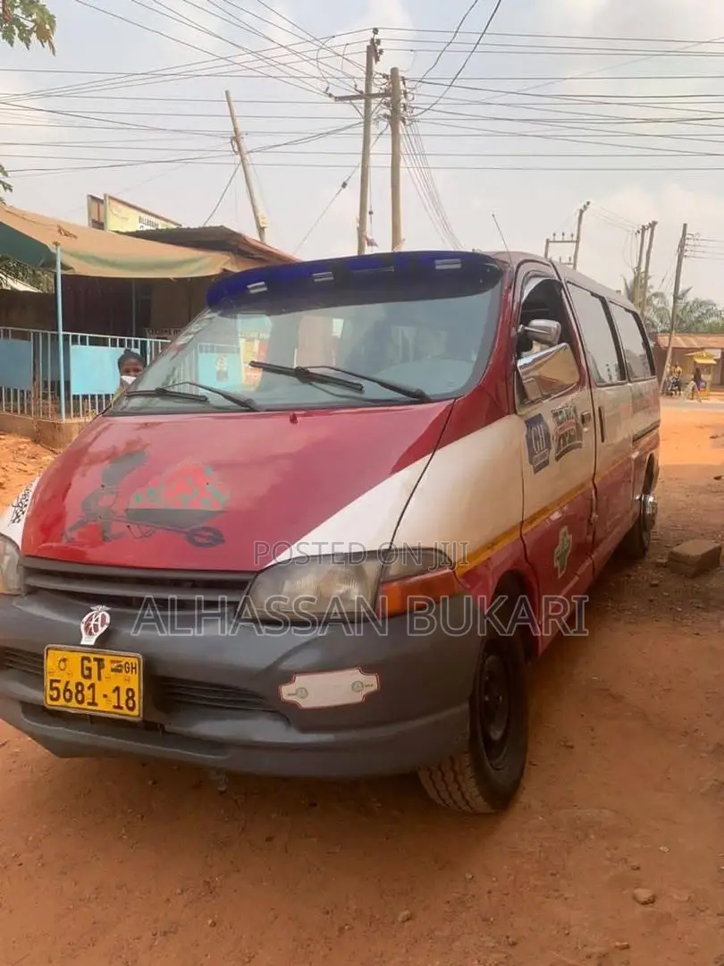 Toyota HiAce 1998 Red