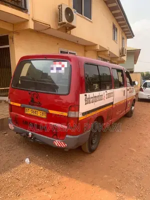 Toyota HiAce 1998 Red