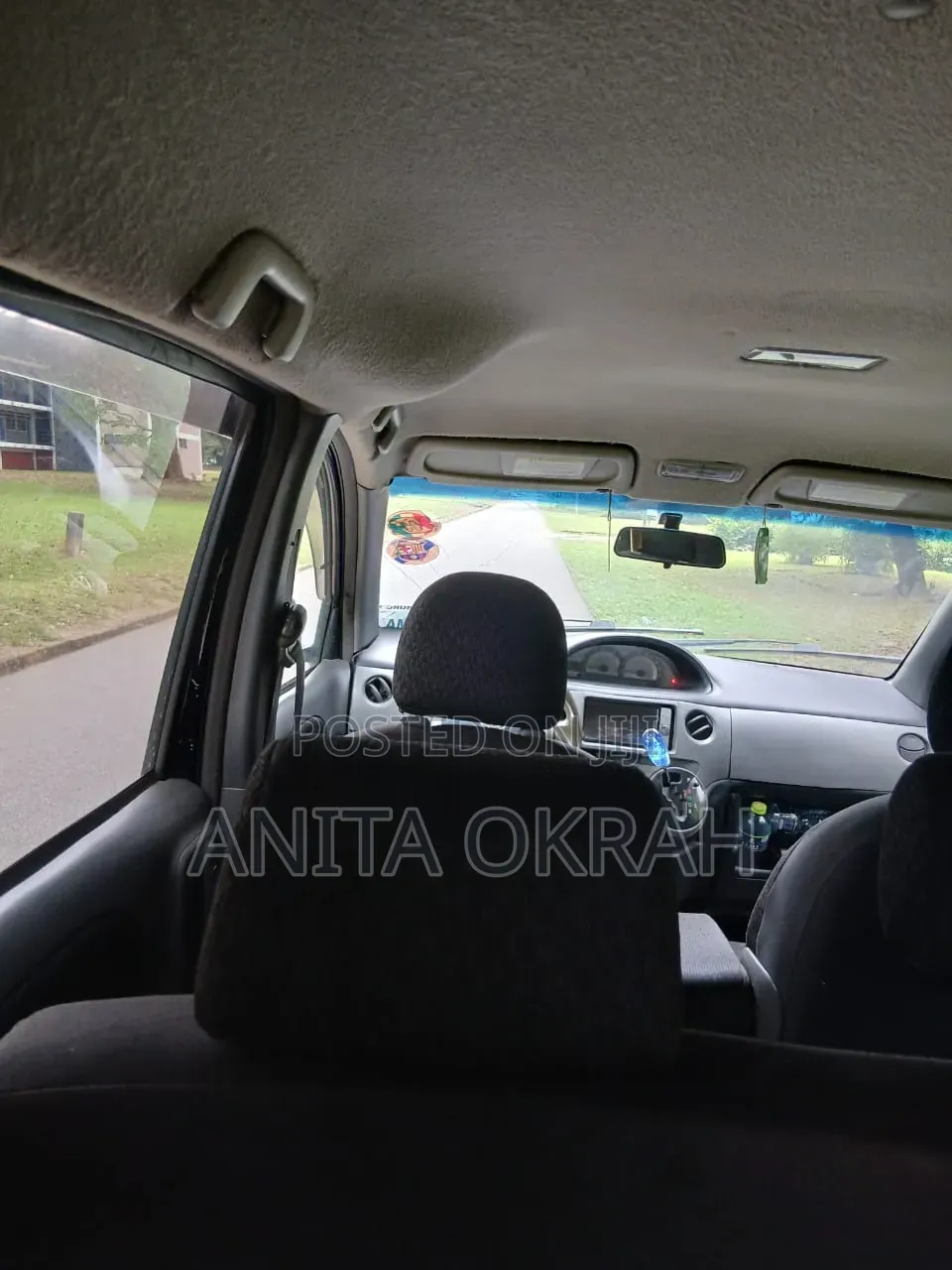Toyota Sienta 2009 Burgundy